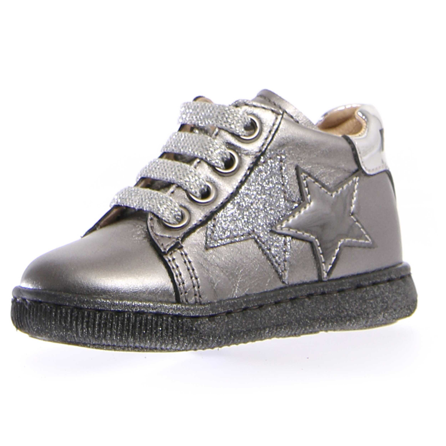 blundstone or rm williams