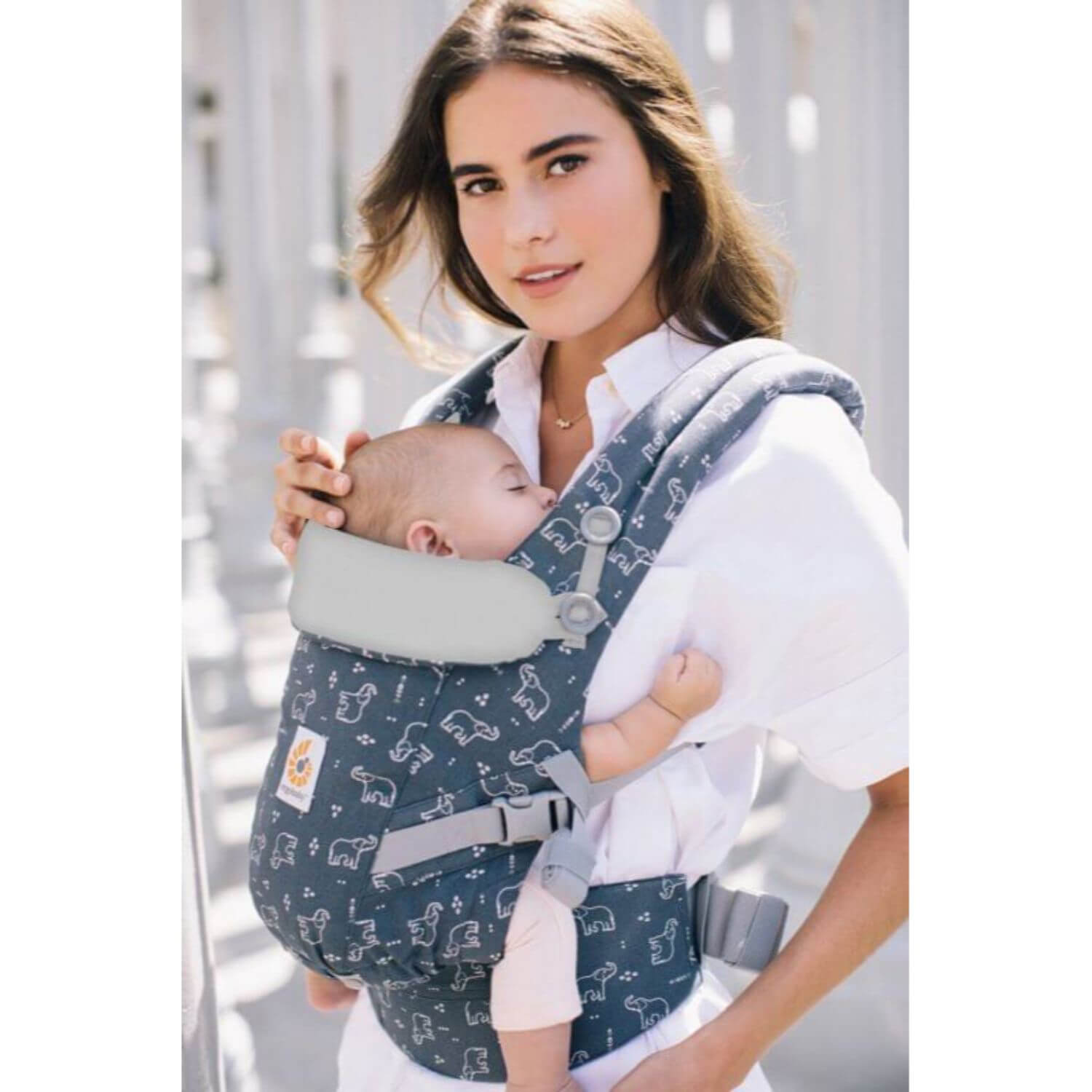 Ergobaby kengur nosiljka Adapt Trunks Up AKSA