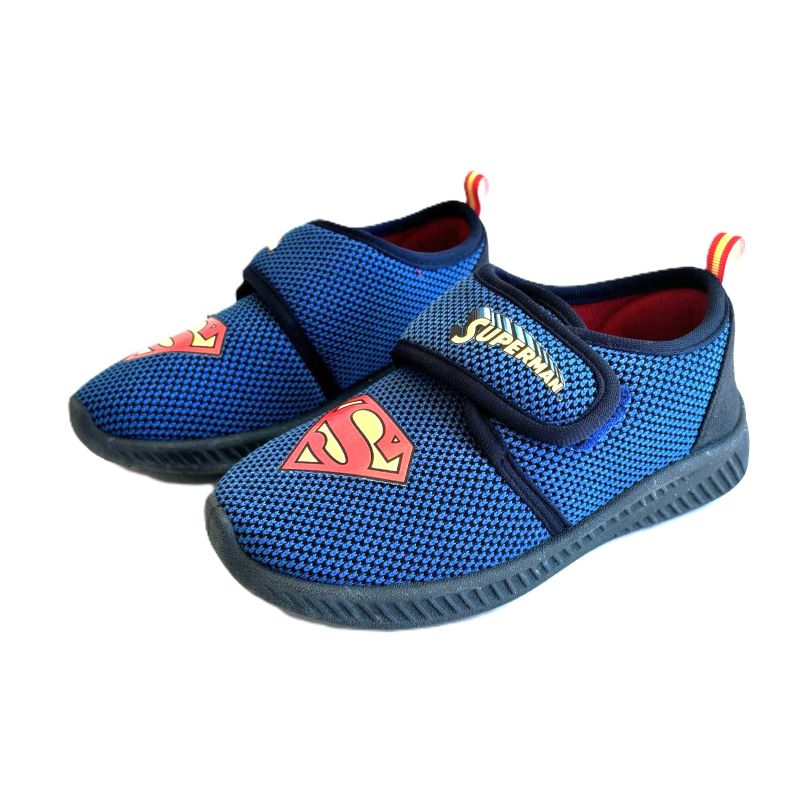 Leomil patofne Superman, dečaci