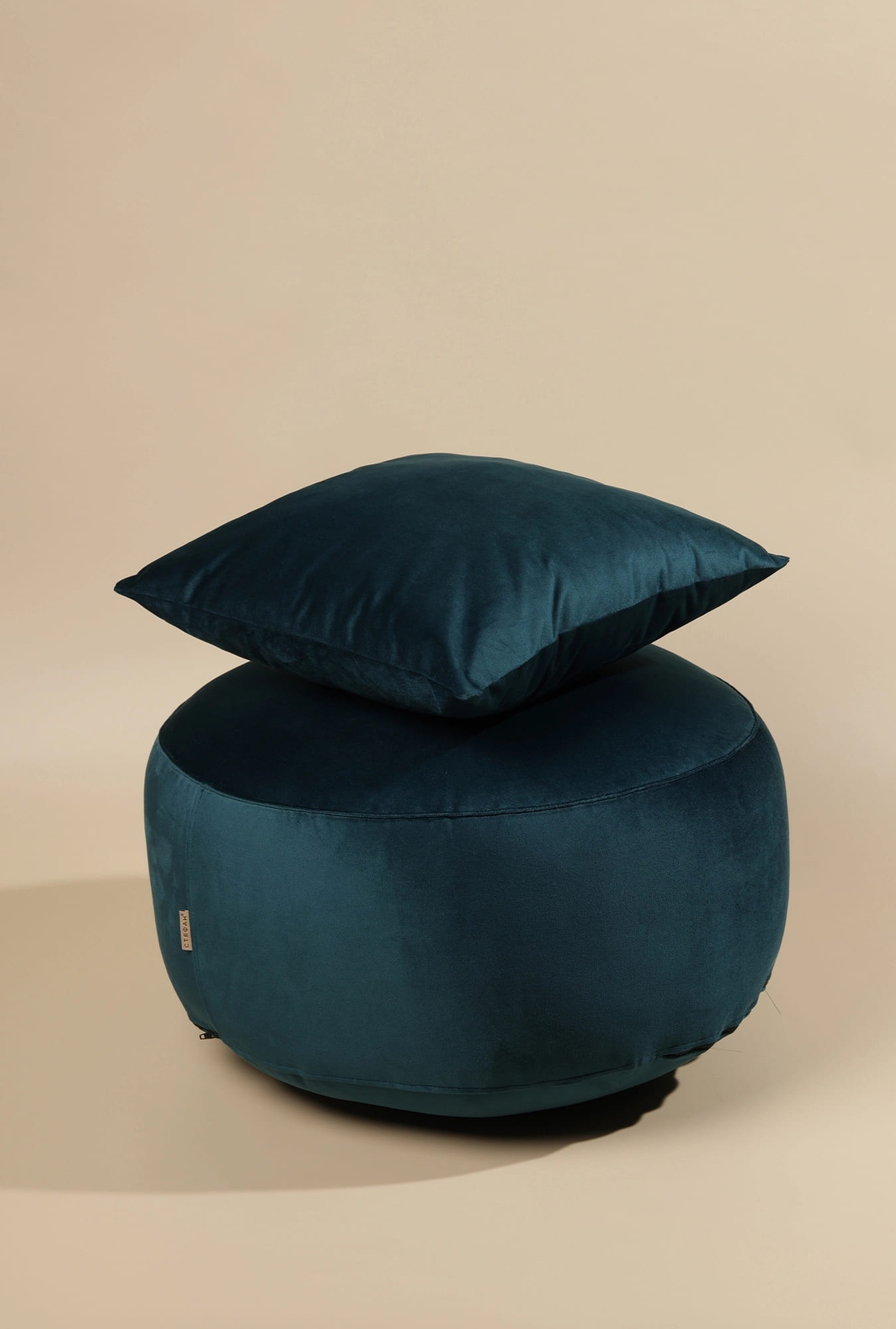 Stefan tabure, 50x25