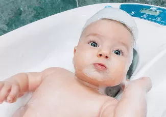 <h3>Kako da kupanje bebe bude bezbedno i zabavno</h3>