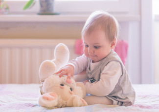 <h3>Beba u 10 mesecu - sve što treba da znate</h3>