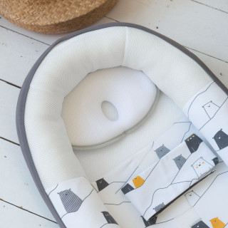 Doomoo ergonomski jastuk za bebe