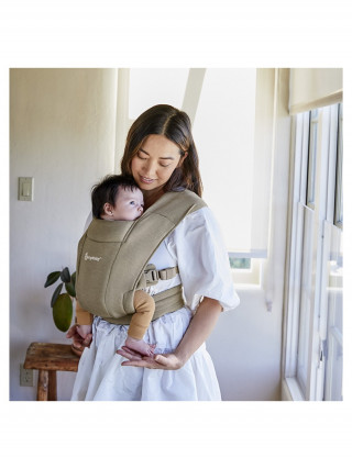 Ergobaby kengur nosiljka Embrace, Soft Olive 