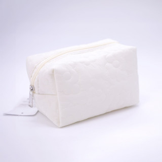Be Cute neseser za kozmetiku beli