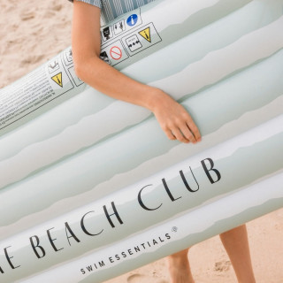 Swim Essentials beach club dušek 