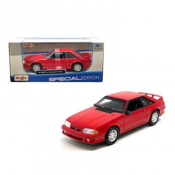 Maisto 1:24 1993 Ford Mustang SVT Cobra 