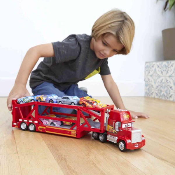 Cars kamion transporter mack 