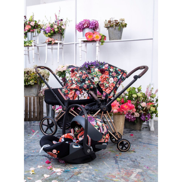 Cybex Cloud Z iSize (45-87cm) Spring Blossom Black
