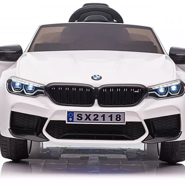 BMW automobil na akumulator, beli