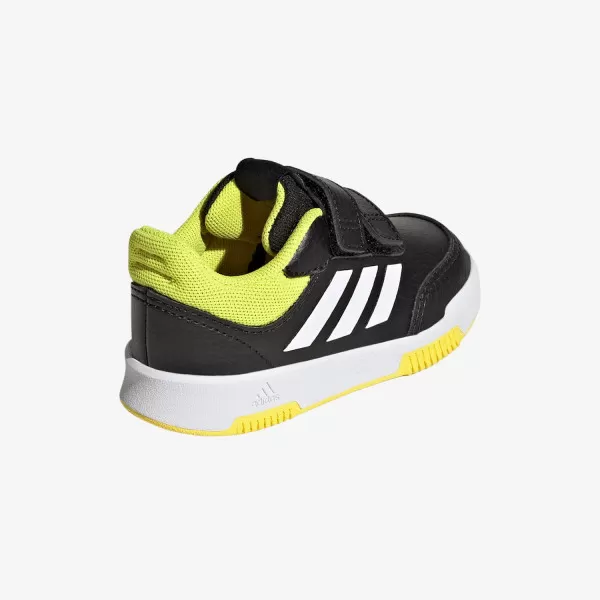 Adidas patike, dečaci