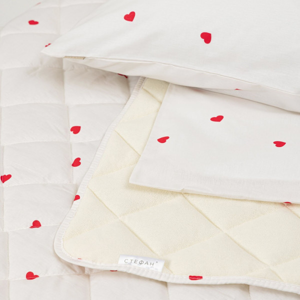 Stefan prekrivač dezen-frotir crveno srce, 200x200 