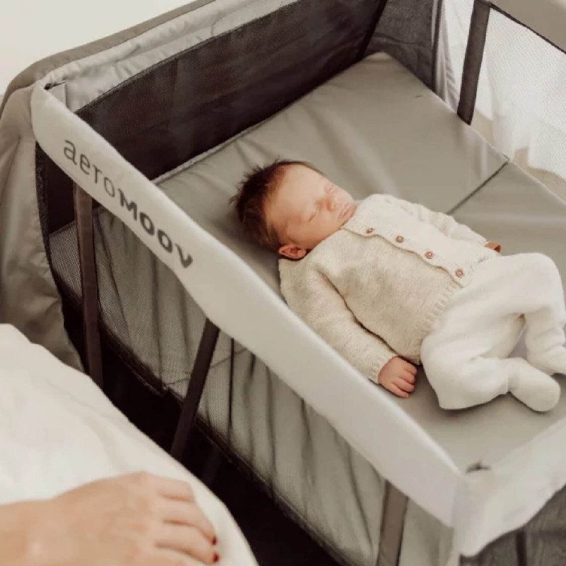 AeroMoov prenosivi krevetac, sivi 