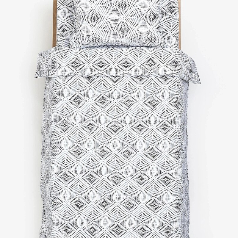 Stefan posteljina krep 3/1 pruge, 140x200 