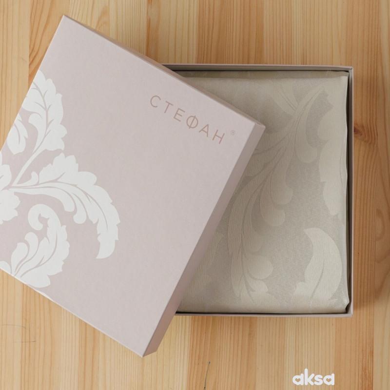 Stefan stolnjak Karmen silver, 140x250