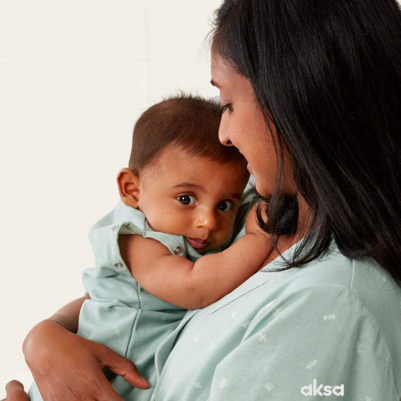 Ergo-pouch ogrtač za mame, mint 