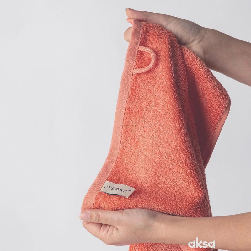 Stefan peškir Oaza - koral, 70x130 